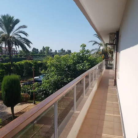 Riverside Apartament *